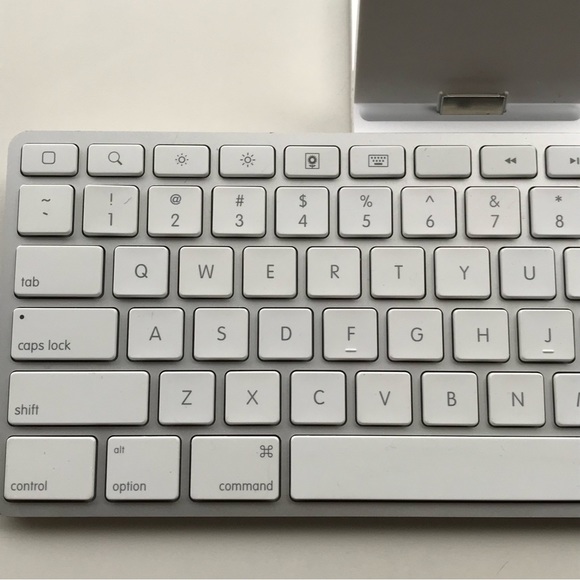 Apple Keyboard Dock A1359 - Picture 2 of 7